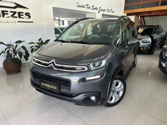 CITROËN AIRCROSS 1.6 VTI 120 FLEX LIVE EAT6 CITROËN AIRCROSS 1.6 VTI 120 FLEX LIVE EAT6